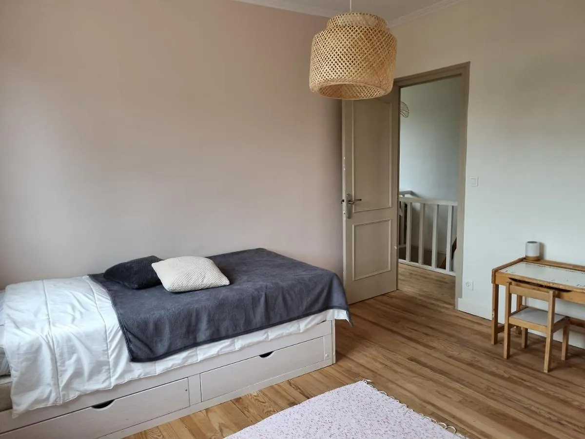 Agreable Maison De Ville Avec Terrasse Au Calme Condom Holiday home